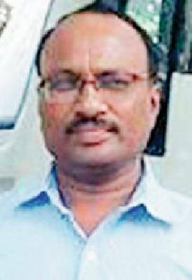 Suicides by a farmer's poisoning by poisoning | कृषी व्यावसायिकाची विष प्राशन करून आत्महत्या Suicides by a farmer's poisoning by poisoning | कृषी व्यावसायिकाची विष प्राशन करून आत्महत्या