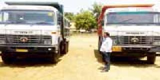 Transport of sand, truck control | रेतीची वाहतूक, ट्रक ताब्यात Transport of sand, truck control | रेतीची वाहतूक, ट्रक ताब्यात