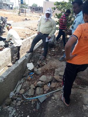 Notice about break down of scarcity | निकृष्ट बांधकाम तोडण्याच्या सूचना