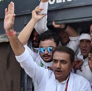 Hundreds of activists including Praful Patel were arrested and released | प्रफुल्ल पटेलांसह शेकडो कार्यकर्त्यांना अटक व सुटका Hundreds of activists including Praful Patel were arrested and released | प्रफुल्ल पटेलांसह शेकडो कार्यकर्त्यांना अटक व सुटका