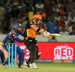 Blizzard! The last ten thousand runs scored by the fours and sixes in IPL this year | फटक्यांची आतिषबाजी! यंदाच्या आयपीएलमध्ये चौकार-षटकारांद्वारे फटकावल्या गेल्या दहा हजार धावा