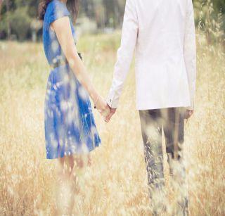 Missing unborn woman filed with the police station | बेपत्ता युवती प्रियकरासह पोलीस स्टेशनला दाखल Missing unborn woman filed with the police station | बेपत्ता युवती प्रियकरासह पोलीस स्टेशनला दाखल