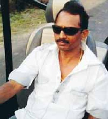 Patil sahib, take this photo of Sanjay Udepurkar | पाटील साहेब, हा घ्या संजय उदापूरकरचा फोटो