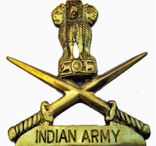 The honorable officer honored and honored by the Army | त्या अधिकाऱ्याचा सन्मान करून लष्कराने दिला रोखठोक इशारा