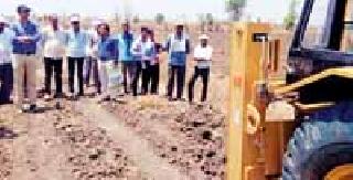 17 fencing roads, encroachment free | १७ पांदण रस्ते अतिक्रमणमुक्त 17 fencing roads, encroachment free | १७ पांदण रस्ते अतिक्रमणमुक्त