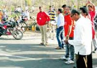 The protest movement against the anti-worker policy | कामगारविरोधी धोरणाच्या निषेधार्थ आंदोलन