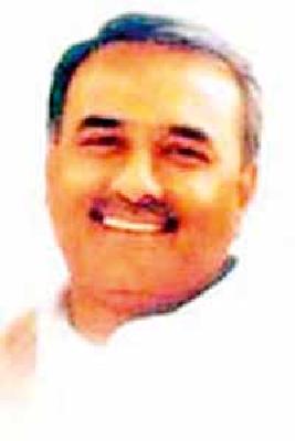 Improve ailing health service | बिघडलेली आरोग्य सेवा सुधारा