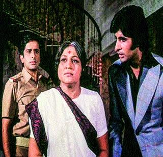 Corrupted corruption in movies! | चित्रपटांमधून भ्रष्टाचाराचा बिमोड!
