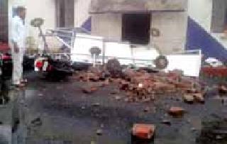 Wani, Maregaon, Jhari, Pandharkhada, the stormy rain forest | वणी, मारेगाव, झरी, पांढरकवडात वादळी पावसाचे तांडव