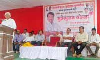 Fourfold turnover due to the efforts of Mungantiwar | मुनगंटीवारांच्या प्रयत्नामुळे चारवटचा कायापालट