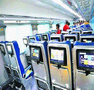 Tejas Express: 'Local' solution for headphone theft | तेजस एक्स्प्रेस : हेडफोन चोरीवर ‘लोकल’ उपाय Tejas Express: 'Local' solution for headphone theft | तेजस एक्स्प्रेस : हेडफोन चोरीवर ‘लोकल’ उपाय