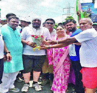 Highly educated youth participate in 'Self-calls' | ‘आत्मक्लेश’मध्ये उच्चशिक्षित तरुणांचाही सहभाग