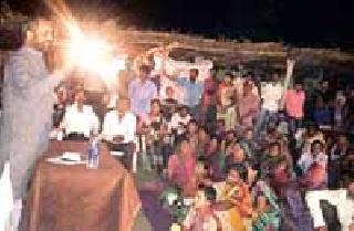 Women's Spontaneous Response to Hansraj Ahir's Shiar Dialogue | हंसराज अहीर यांच्या शिवार संवादाला महिलांचा उत्स्फूर्त प्रतिसाद Women's Spontaneous Response to Hansraj Ahir's Shiar Dialogue | हंसराज अहीर यांच्या शिवार संवादाला महिलांचा उत्स्फूर्त प्रतिसाद