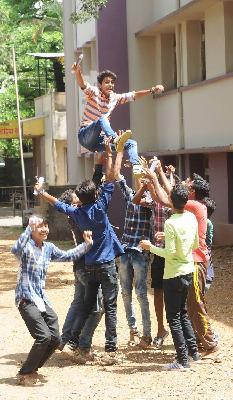 Girls' Picks in Kolhapur section in XII exam | बारावी परिक्षेत कोल्हापूर विभागात मुलींची बाजी Girls' Picks in Kolhapur section in XII exam | बारावी परिक्षेत कोल्हापूर विभागात मुलींची बाजी