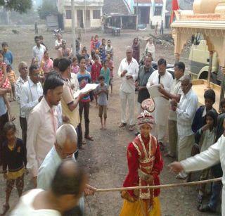 Pandhari's obsession with the feet of Vaishnavism | वैष्णवांच्या पावलांना लागली पंढरीची ओढ