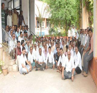 Movement for the wages of Masaka workers at Faizpur | फैजपूर येथे मसाका कामगारांचे वेतनासाठी आंदोलन