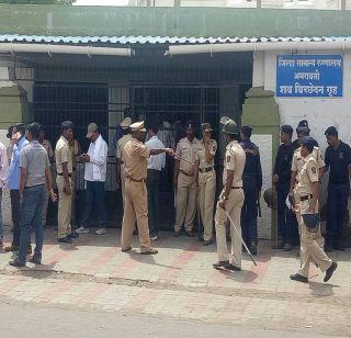 The accused accused of the death of newborn babies Bhushan Katta arrested | नवजात मुलांच्या मृत्यूप्रकरणी आरोपी डॉ. भूषण कट्टाला अटक The accused accused of the death of newborn babies Bhushan Katta arrested | नवजात मुलांच्या मृत्यूप्रकरणी आरोपी डॉ. भूषण कट्टाला अटक