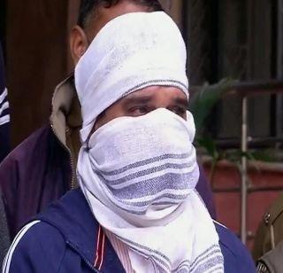 Ban children's scarves and helmets in this area | या भागात मुलांच्या स्कार्फ व हेल्मेट वापरावर बंदी Ban children's scarves and helmets in this area | या भागात मुलांच्या स्कार्फ व हेल्मेट वापरावर बंदी