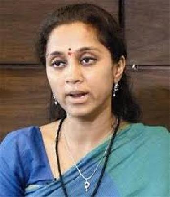 There is no reservation for Dhangar community despite being 100 cabinet - Supriya Sule | शंभर कॅबिनेट होऊनही धनगर समाजाला आरक्षण नाही - सुप्रिया सुळे There is no reservation for Dhangar community despite being 100 cabinet - Supriya Sule | शंभर कॅबिनेट होऊनही धनगर समाजाला आरक्षण नाही - सुप्रिया सुळे