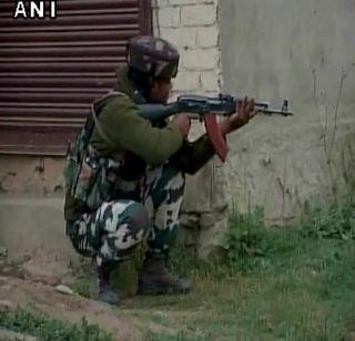 Jammu and Kashmir's 2 terrorists dead | जम्मू काश्मीरमध्ये 2 दहशतवाद्यांचा खात्मा Jammu and Kashmir's 2 terrorists dead | जम्मू काश्मीरमध्ये 2 दहशतवाद्यांचा खात्मा