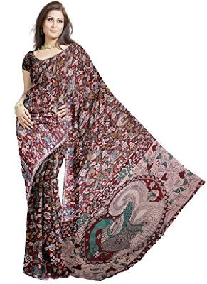 The song is going on in the middle of the 'Naharara Air'. But dress with peacock dress, sari, Paithani, shaalu needs everyone, even today! | ‘पदरावरती जरतारीचा मोर नाचरा हवा’ गाणं जुनं आहे. पण मोराची नक्षी असलेला ड्रेस , साडी, पैठणी, शालू प्रत्येकीलाच हवा आहे अगदी आजही !