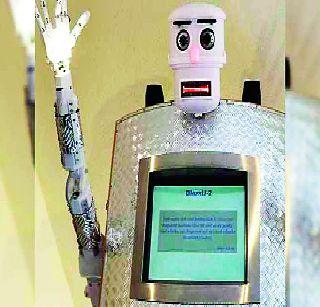 Robot Blessing in Church in Germany | जर्मनीत चर्चमध्ये आशीर्वाद देणारा रोबोट Robot Blessing in Church in Germany | जर्मनीत चर्चमध्ये आशीर्वाद देणारा रोबोट