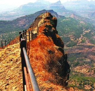 Durgadurgeshwar will get back the goodwill | दुर्गदुर्गेश्वरला गतवैभव परत मिळणार