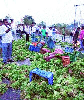 Firing squad | जमावाला पांगवण्यासाठी गोळीबार Firing squad | जमावाला पांगवण्यासाठी गोळीबार