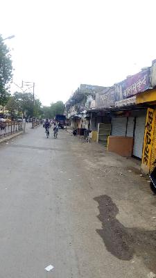 Telhara shutdown for debt waiver | कर्जमाफीसाठी तेल्हारा कडकडीत बंद Telhara shutdown for debt waiver | कर्जमाफीसाठी तेल्हारा कडकडीत बंद