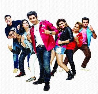 Trying to 'Youthful' of friendship! | मैत्रीच्या ‘युथफूल’ गोष्टीचा प्रयत्न...! Trying to 'Youthful' of friendship! | मैत्रीच्या ‘युथफूल’ गोष्टीचा प्रयत्न...!