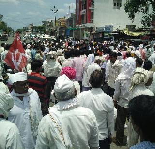 Improved response to the closed band of Beed district | बीड जिल्ह्यात बंदला उत्स्फूर्त प्रतिसाद Improved response to the closed band of Beed district | बीड जिल्ह्यात बंदला उत्स्फूर्त प्रतिसाद