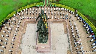 Celebration of Shivrajyabhishek's Day in the uninterrupted Gajr | जयघोषाच्या अखंड गजरात रंगला शिवराज्याभिषेक दिनाचा सोहळा Celebration of Shivrajyabhishek's Day in the uninterrupted Gajr | जयघोषाच्या अखंड गजरात रंगला शिवराज्याभिषेक दिनाचा सोहळा