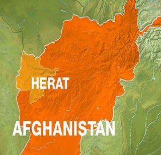 A bomb exploded near a mosque in Afghanistan, ten dead | अफगाणिस्तानमध्ये मशिदीजवळ बॉम्बस्फोट, दहा ठार A bomb exploded near a mosque in Afghanistan, ten dead | अफगाणिस्तानमध्ये मशिदीजवळ बॉम्बस्फोट, दहा ठार