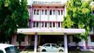 41% of officers' chairs are empty | ४१% अधिकाऱ्यांच्या खुर्च्या रिकाम्या 41% of officers' chairs are empty | ४१% अधिकाऱ्यांच्या खुर्च्या रिकाम्या