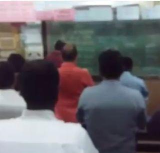 Video: Refrained from alcoholics doing 'alcoholic anonym' | Video:‘अल्कोहोलिक अॅनॉनिमस’ करतेय मद्यपींना परावृत्त Video: Refrained from alcoholics doing 'alcoholic anonym' | Video:‘अल्कोहोलिक अॅनॉनिमस’ करतेय मद्यपींना परावृत्त