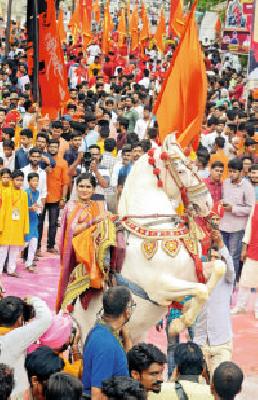 Jai Bhavani ... Jai Shivaji: | जय भवानी...जय शिवाजी :