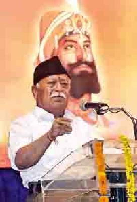 Silence of farmers of Sarsanghchalak movement | सरसंघचालकांचे शेतकरी आंदोलनावर मौन Silence of farmers of Sarsanghchalak movement | सरसंघचालकांचे शेतकरी आंदोलनावर मौन