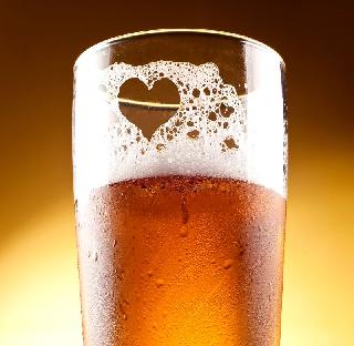 Bala Shopi made palmaram bar | बिअर शॉपी बनल्या तळीरामांचे बार Bala Shopi made palmaram bar | बिअर शॉपी बनल्या तळीरामांचे बार