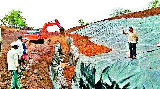 Burn the old leftover pond | जुन्या पाझर तलावाला झळाळी