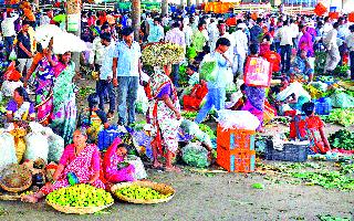 Market resounds again | बाजार पुन्हा गजबजला