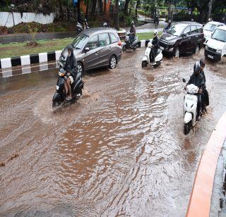 Moody in Goa | गोव्यात मुसळधार Moody in Goa | गोव्यात मुसळधार
