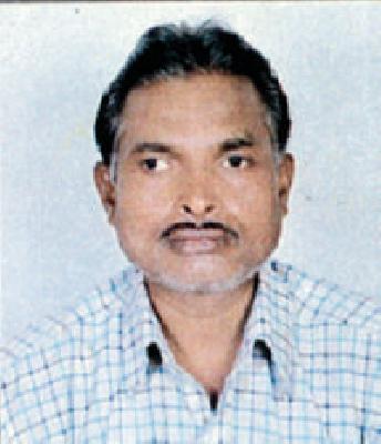 Wife's struggle for survival of husband | पतीला जगविण्यासाठी पत्नीची धडपड Wife's struggle for survival of husband | पतीला जगविण्यासाठी पत्नीची धडपड