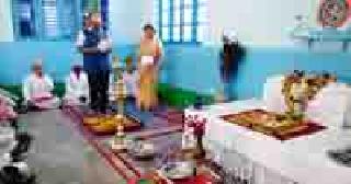 Swamiji sworn in Gurukunj | गुरुकुंजात वनमंत्र्यांचा शपथविधी Swamiji sworn in Gurukunj | गुरुकुंजात वनमंत्र्यांचा शपथविधी