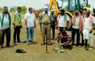 People's participation is the medium of development | लोकसहभाग गाव विकासाचे माध्यम