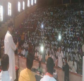 By selling the quotas used by Modi, there will be a kjrama, Sanjay Raut's critically acclaimed | मोदींनी वापरलेले कोट विकूनही कजर्माफी होईल, संजय राऊतांची खरमरीत टीका By selling the quotas used by Modi, there will be a kjrama, Sanjay Raut's critically acclaimed | मोदींनी वापरलेले कोट विकूनही कजर्माफी होईल, संजय राऊतांची खरमरीत टीका