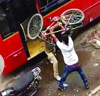 Rickshaw pullers in Navi Mumbai | नवी मुंबईत रिक्षाचालकांची गुंडगिरी