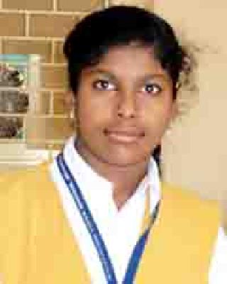 After defeating ill health, 'Jhanvi' reached the peak | दुर्धर आजारावर मात करुन ‘जान्हवी’ने गाठले शिखर