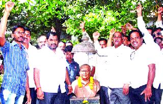 Sadabhau's issue is secondary | सदाभाऊंचा मुद्दा गौण Sadabhau's issue is secondary | सदाभाऊंचा मुद्दा गौण