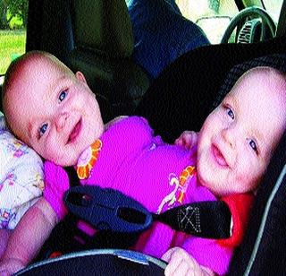 The birth attendants discarded, but later became fortunate | जन्मदात्यांनी टाकून दिले, पण नंतर सुदैवी ठरले The birth attendants discarded, but later became fortunate | जन्मदात्यांनी टाकून दिले, पण नंतर सुदैवी ठरले