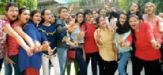 The percentage increased by bonus | बोनसने वाढविला टक्का